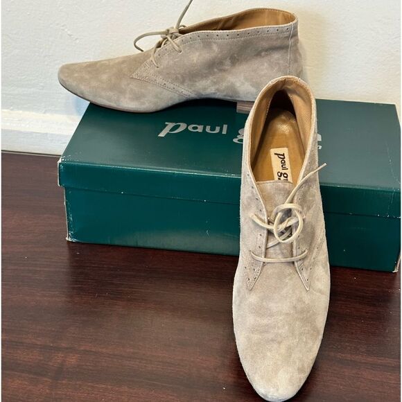 Paul Green EUC Handmade  7,5 US/5 UK/ 38Europe  Suede chukka  Boots Lace up - Picture 2 of 16